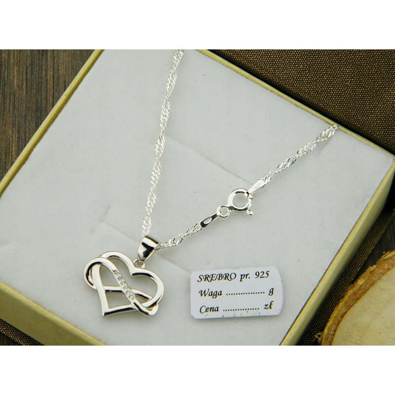 Łańcuszek srebrny z serduszkiem znak niesończoności próby 925