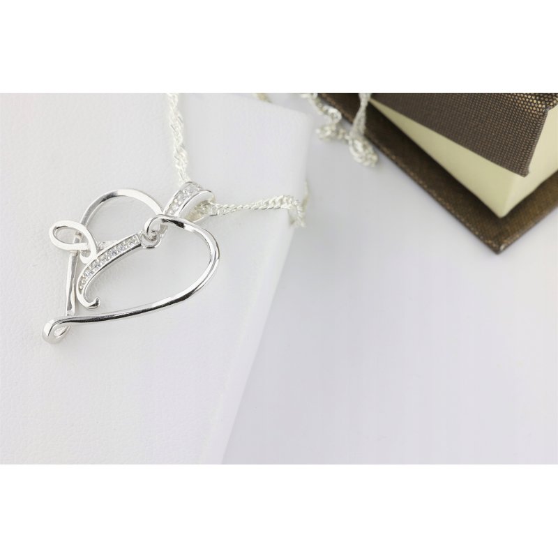 Łańcuszek damski z serduszkiem literka A srebro próby 925