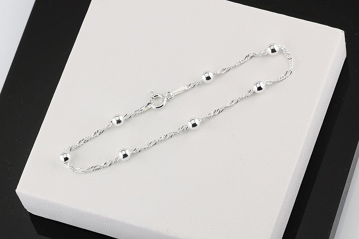 ŁAŃCUSZEK NASZYJNIK DAMSKI SREBRNY PRÓBA 925 SINGAPUR Z KULECZKAMI 45 CM Waga 4.6 g